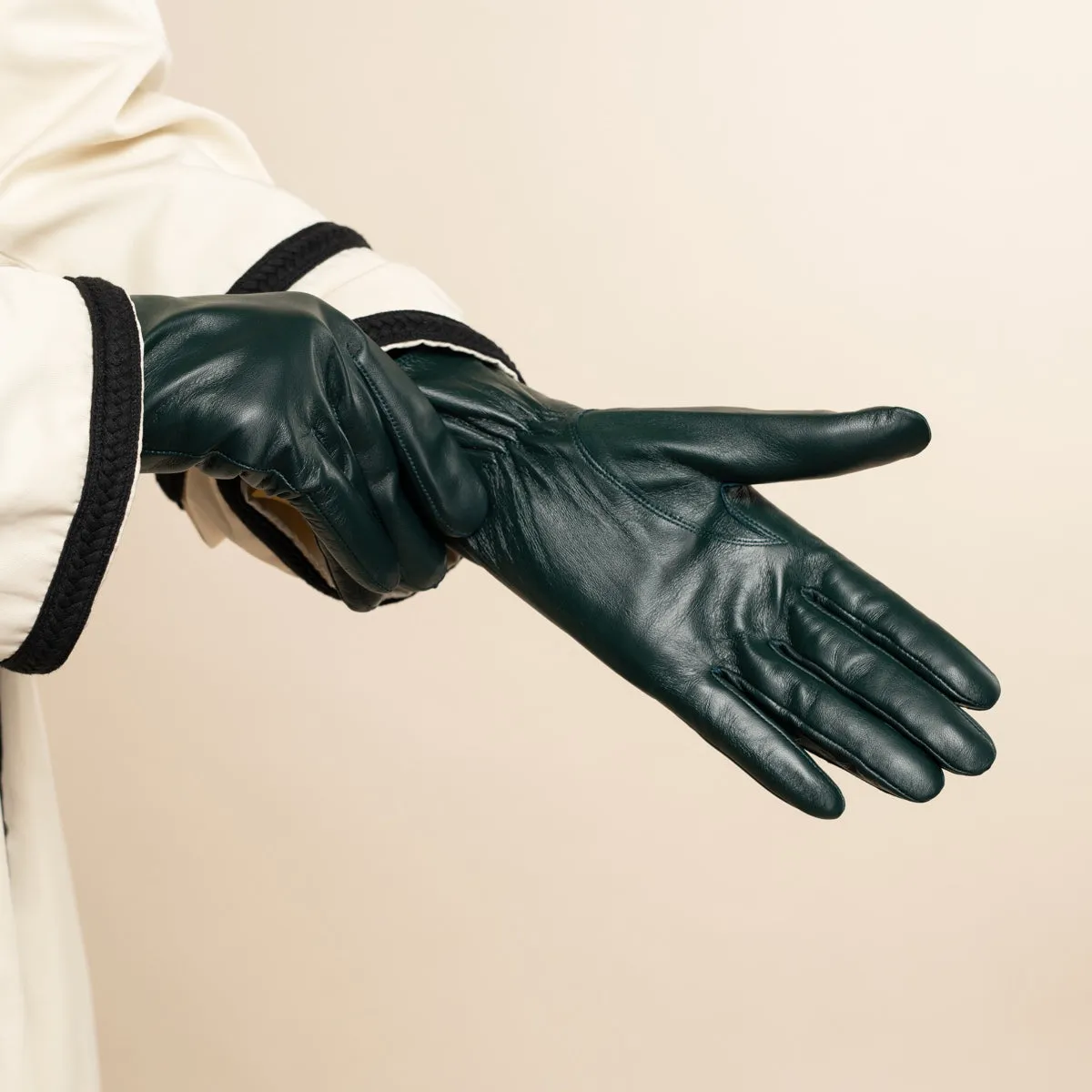 Ivy (dark green) - sheepskin leather gloves with wool/cashmere lining & touchscreen feature